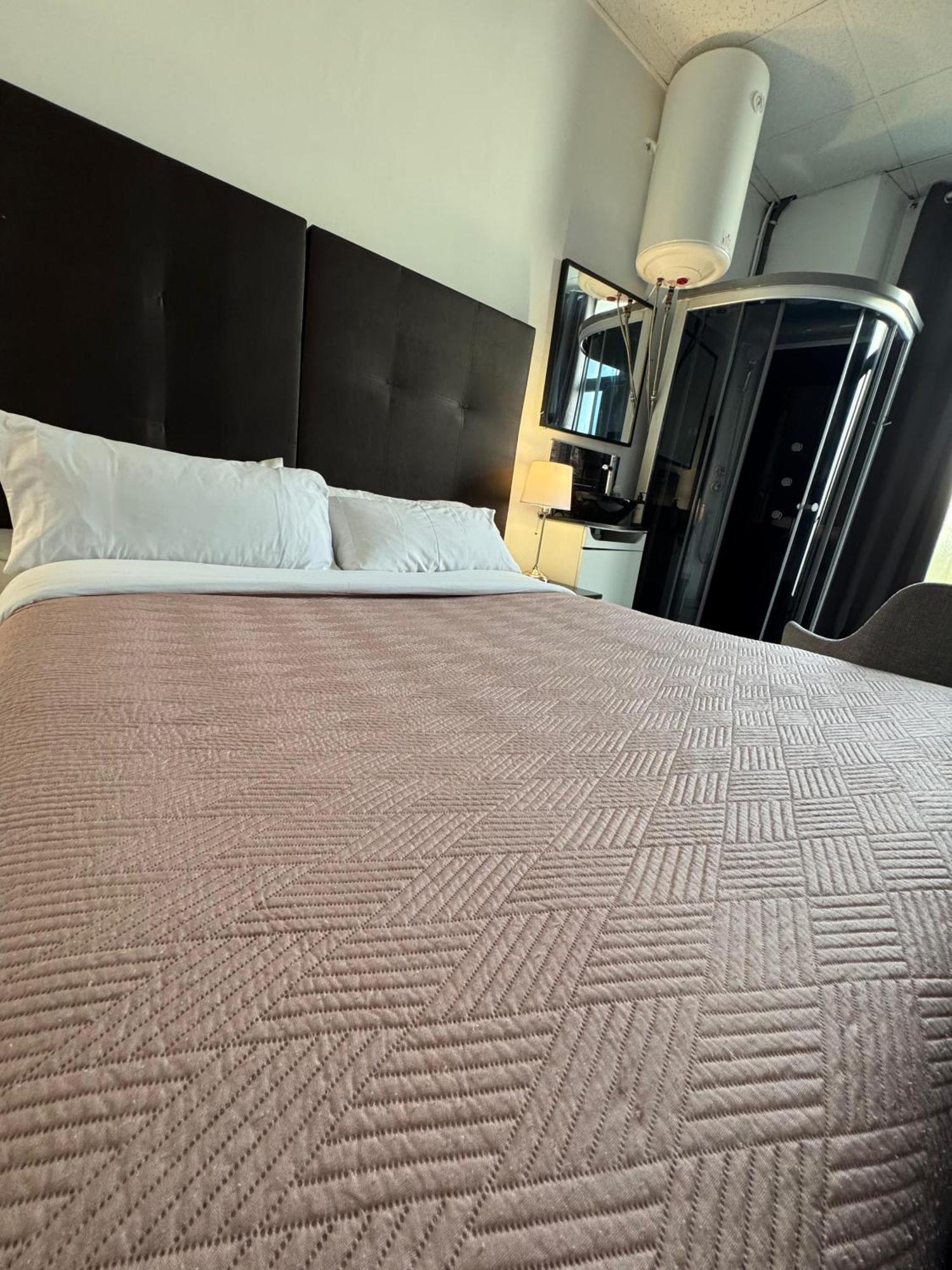 Hotel Opera Lux à Madrid Extérieur photo